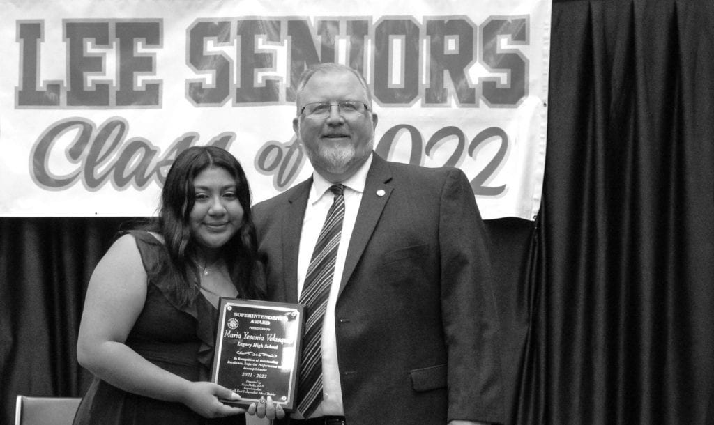 "Miss LEE" Wins Superintendent’s Award